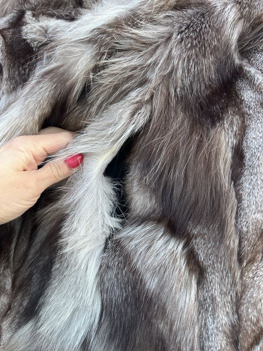 Палто от сребърна лисица