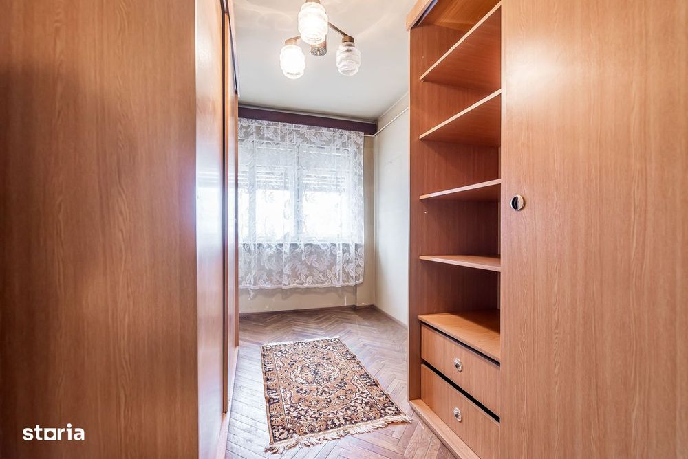 Apartament cu 4 camere decomandat cu vedere panoramica