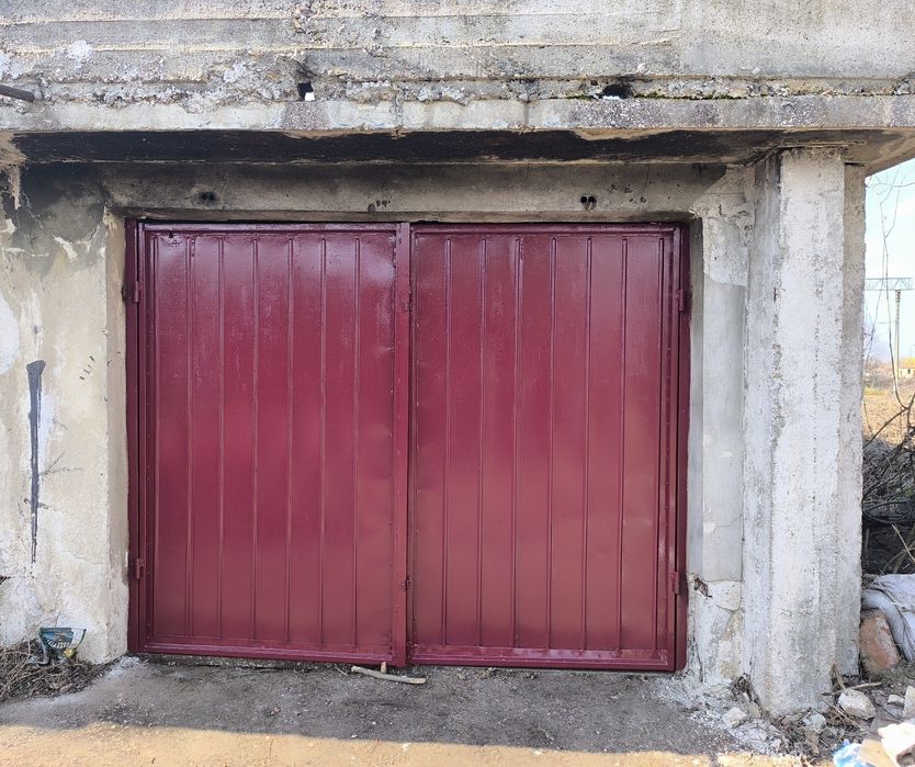 Продавам масивен гараж в района на жк Самуил