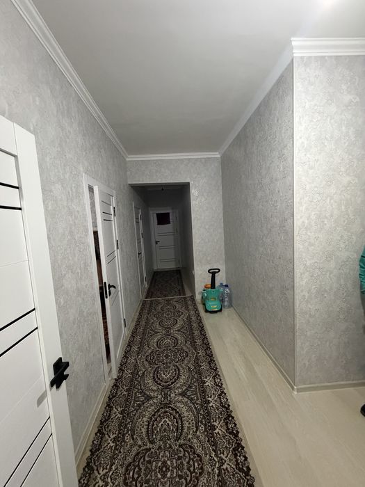 Yashnabod rayon Olmos xaxallasida 3 xonali kvartira sotiladi