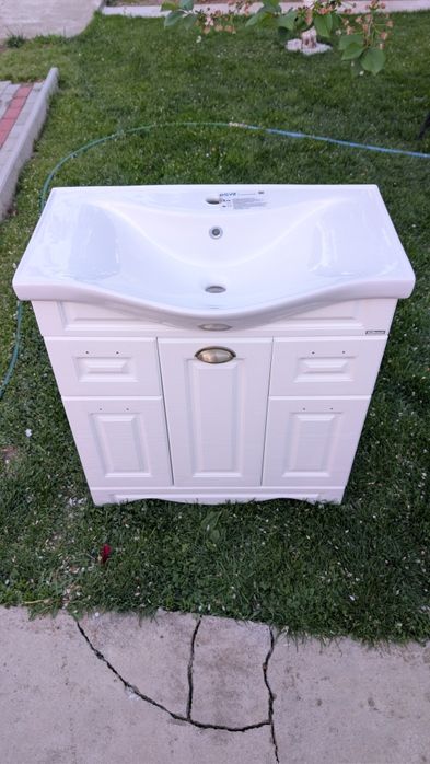 Mobilier baie ,masca cu lavoar