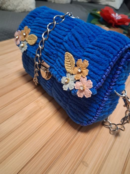 Ръчно претени чантички