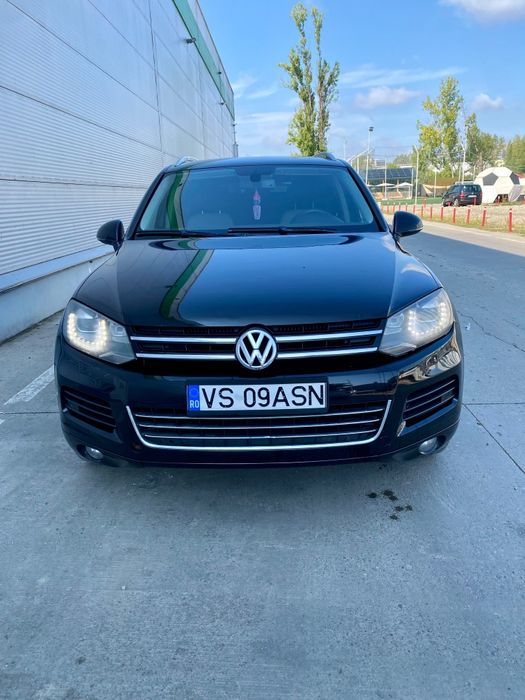 Vând Volkswagen Touareg