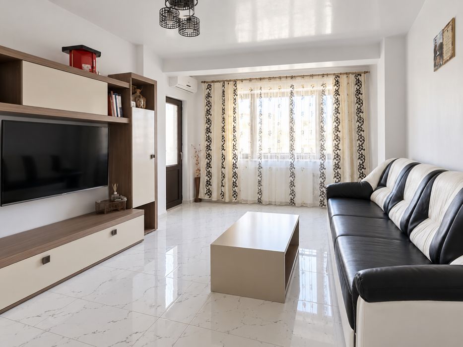 Apartament 2 camere, 65 mp, 2 balcoane, mobilat complet – Mamaia Nord, Str. T3