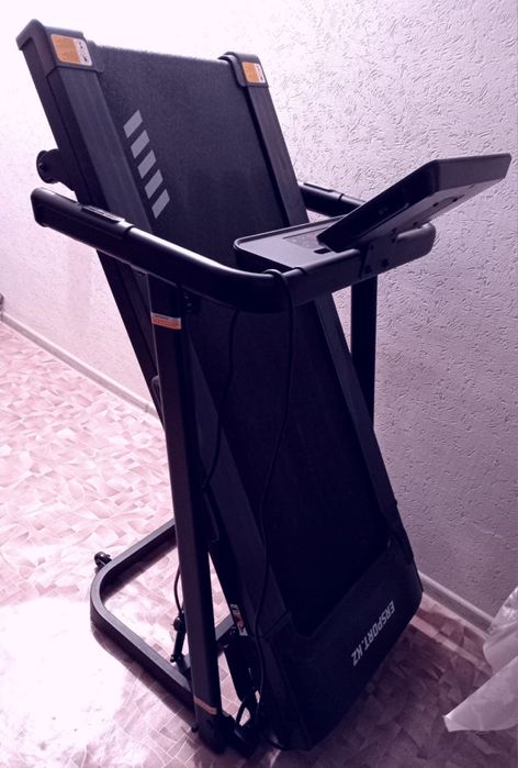 Продаю новую беговую дорожку