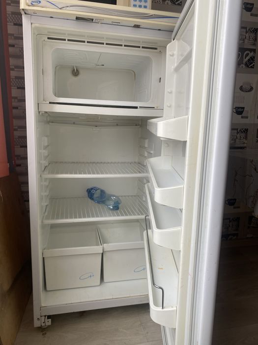 Продам холодильник