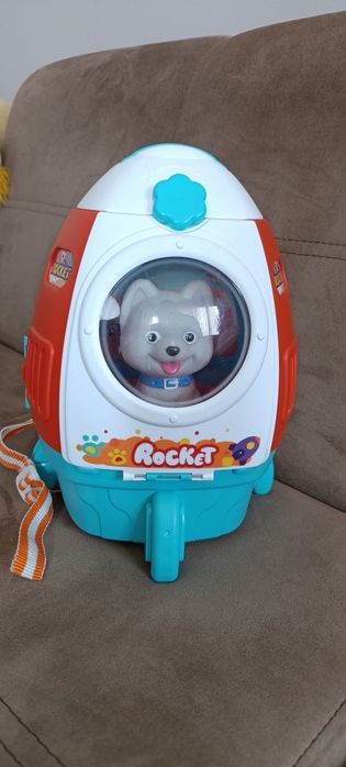 Модно кученце, куче в раница