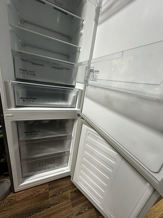 Frigider Artic AK60366M40NFMT