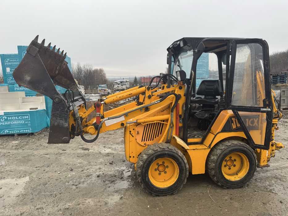 Vand urgent mini buldo JCB 1CX, stare perfecta, doar 2500 ore