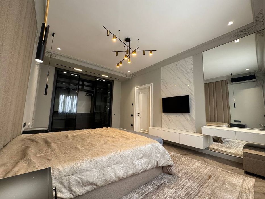 Продаётся 2-х комнатная квартира в ЖК Uzbegim

Ориентир: ул. Бабура, А