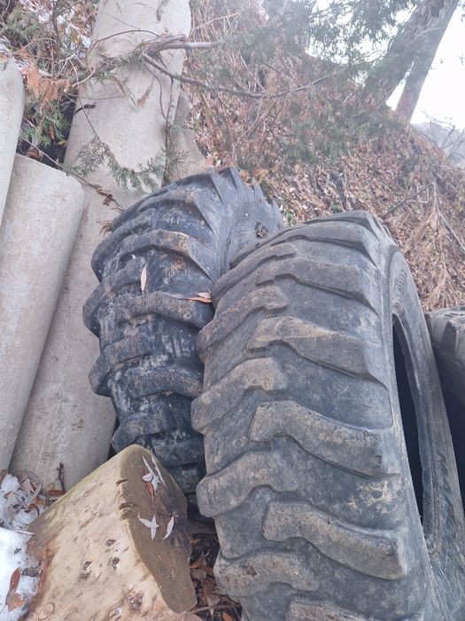 18 4 26 резина на caterpillar JCB