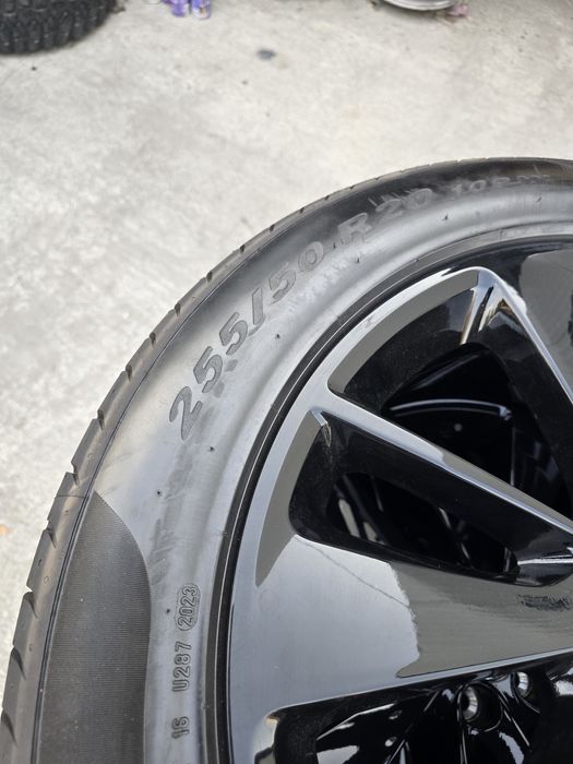 ЧИСТО НОВИ 4 Броя 255/50/20 Pirelli 2023dot