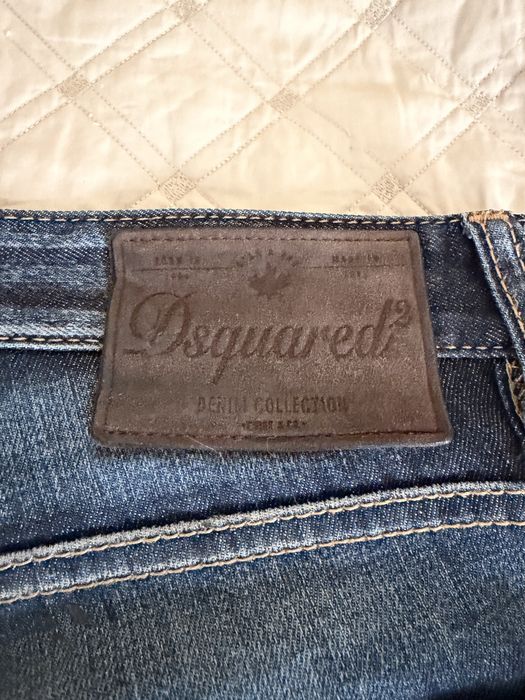Blugi Dsquared2 marimea 52