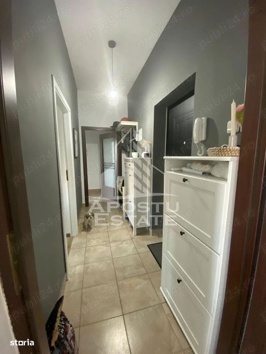 Apartament cu 2 camere de vanzare,decomandat, Zona Aeroport Timisoara