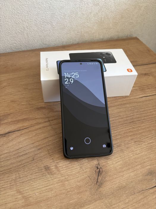 Продам Xiaomi Redmi Note 13 на 256 ГБ памяти.