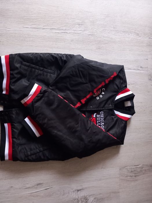 Geaca Chicago Bulls 200 ron