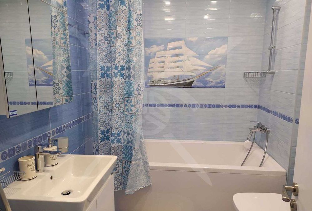 Продава се Тристаен апартамент в Варна, Бриз - 100 кв.м за 2350 €/кв.м - Снимка #8