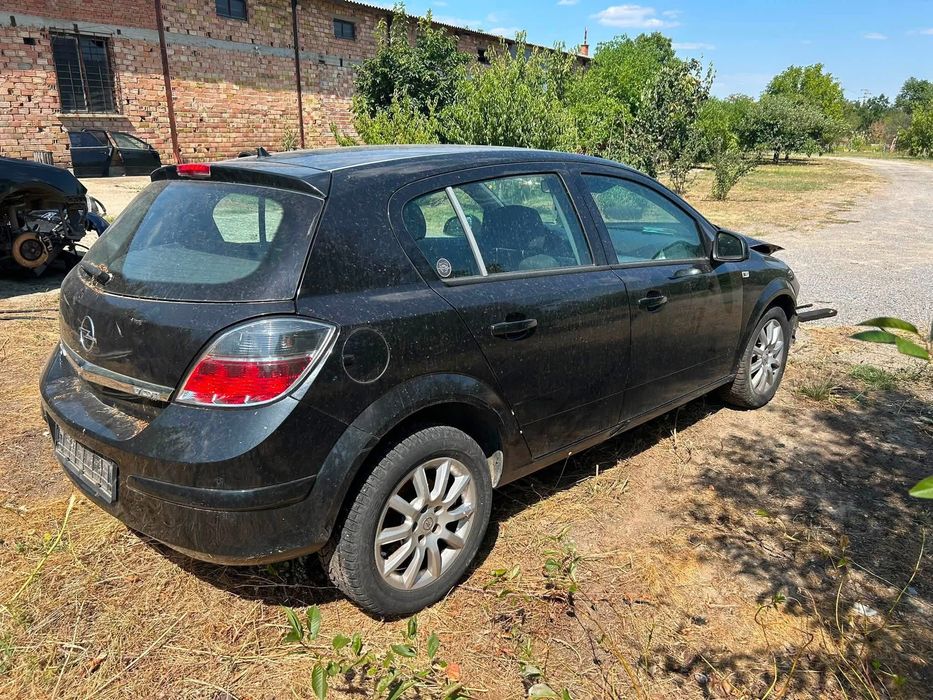 Opel Astra H 1.7cdti 110кс на части