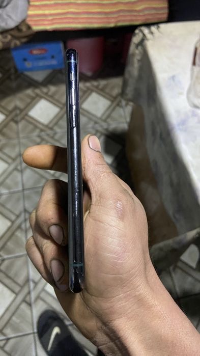 iPhone 11 pro sotiladi