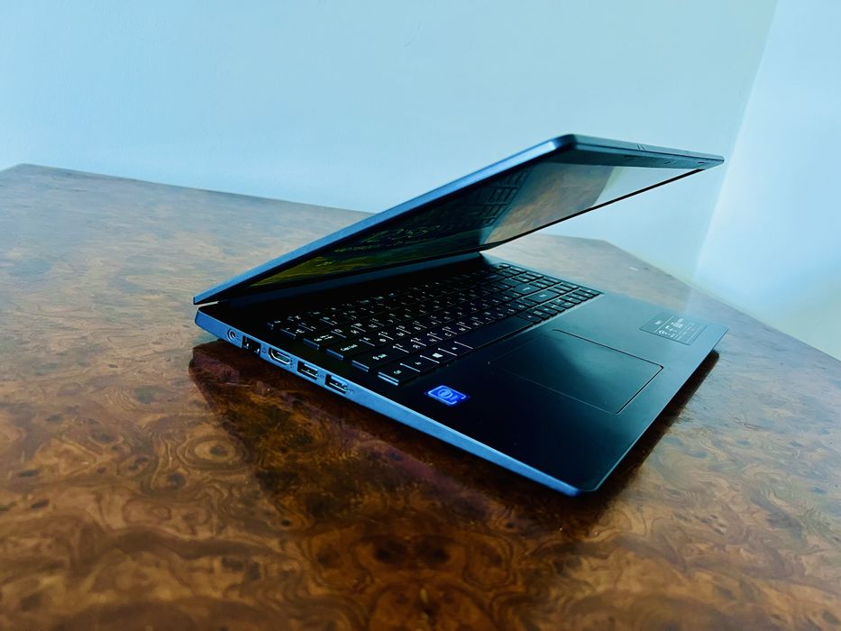 Acer Noutbuk sotiladi