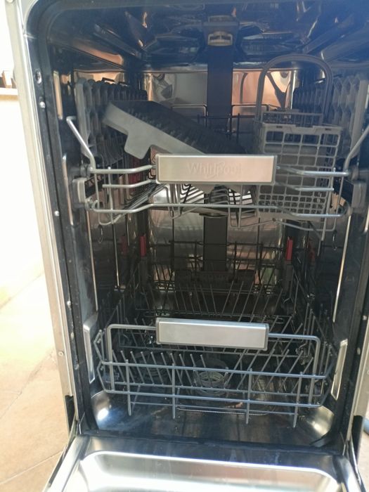 Съдомиялна за вграждане Whirlpool WSIO3T223PCEX, 10 комплекта, 7 програми, 6th Sense, 45 см