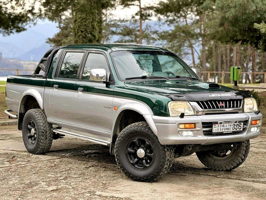 - Impecabil Mitsubishi L200 2.5D-iD POMPA CLASICA