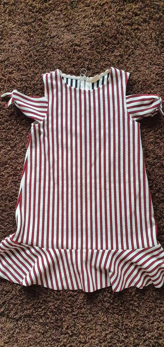 vand rochie Zara fete 7-9 ani