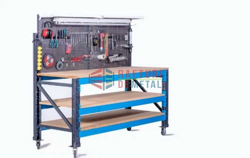 Bancuri si mese de lucru