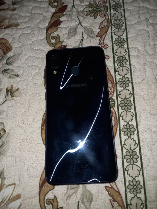 Samsung GALAXY A30 Самунг