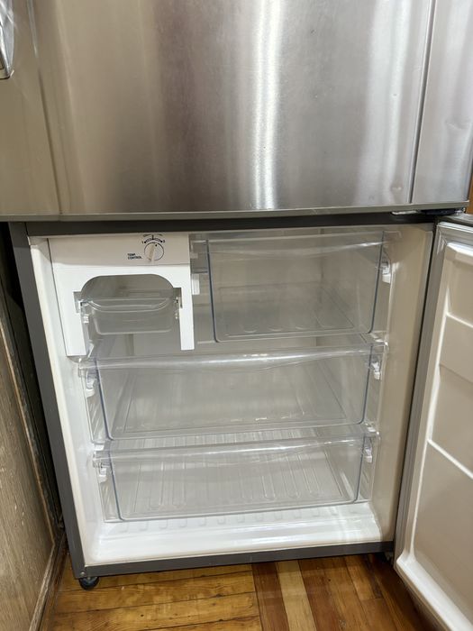Холодильник Panasonic NR-B651R