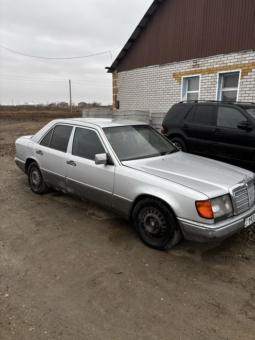 Мерседес 124 Е230 Автомат