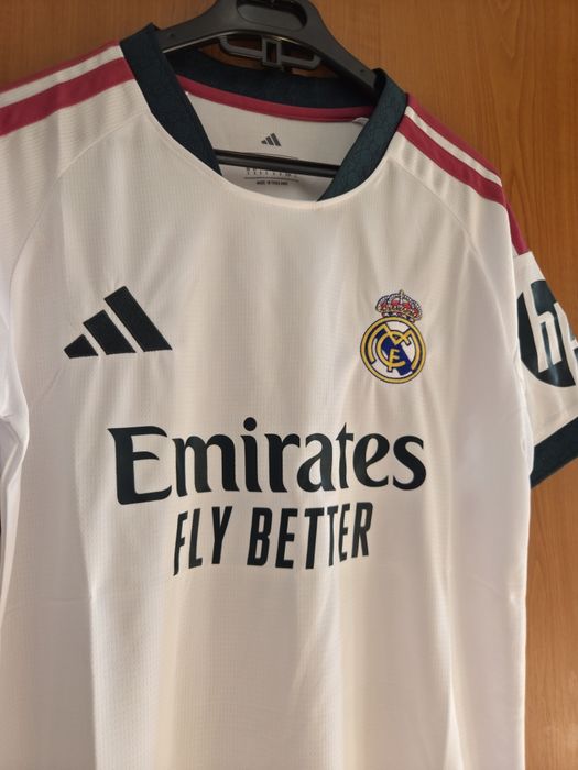 Vand tricou Real Madrid