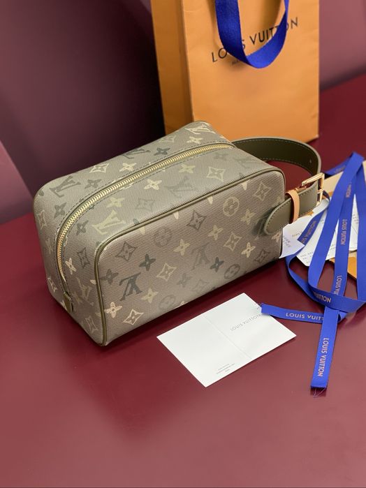 Borseta Louis Vuitton , calitate premium , pe comanda , noua