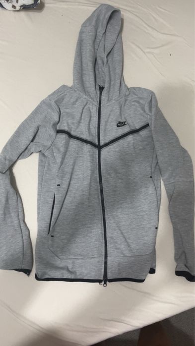 Vand bluza nike tech fleece gri