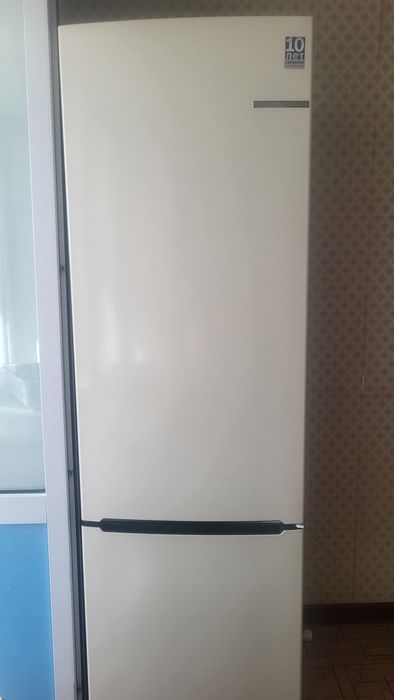 Холодильник сатылады