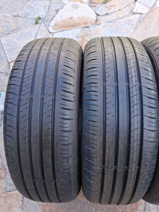 215 60 17  DUNLOP