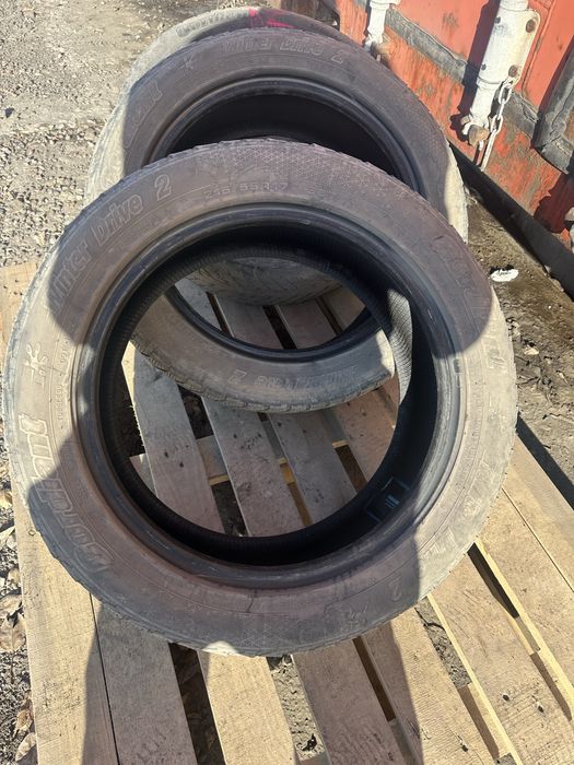 215/55/17 Продаю