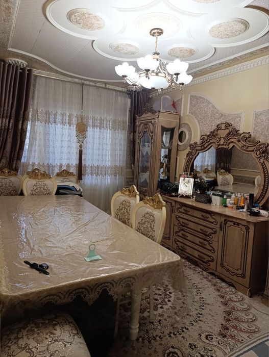 3 xonali uy sotiladi