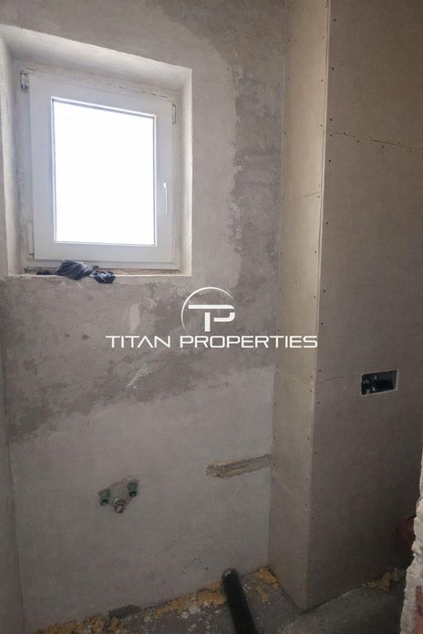 Търговско помещение в района на Транспортна болница