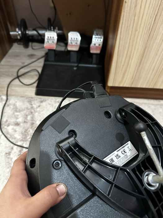 Thrustmaster T300 Ferrari Alcantara Edition