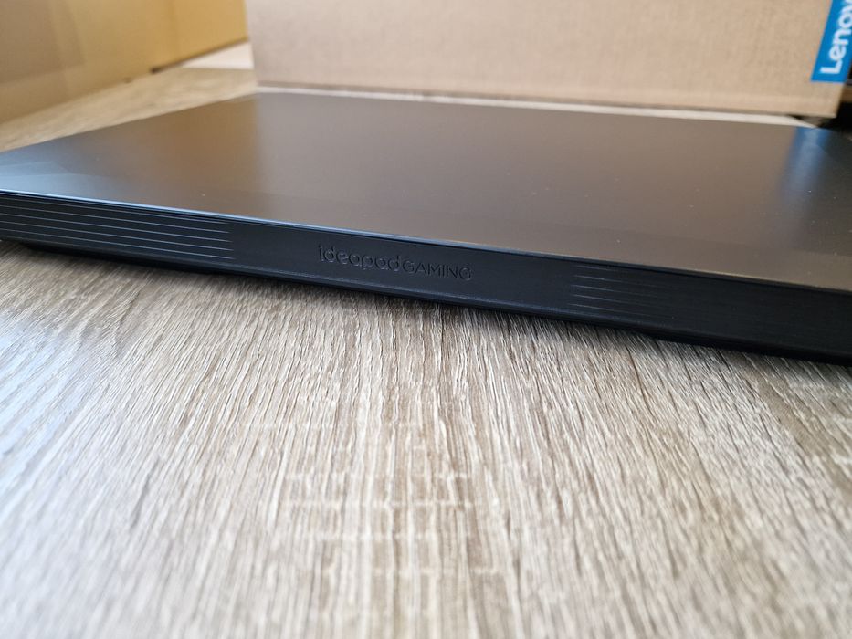 Lenovo Ideapad Gaming 3 R5 5600H/GTX 1650/16GB RAM/512GB SSD