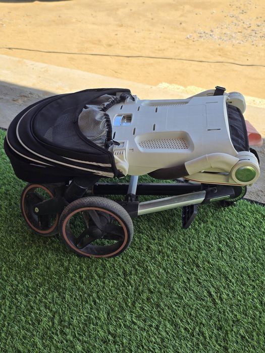 Продам коляску Teknum