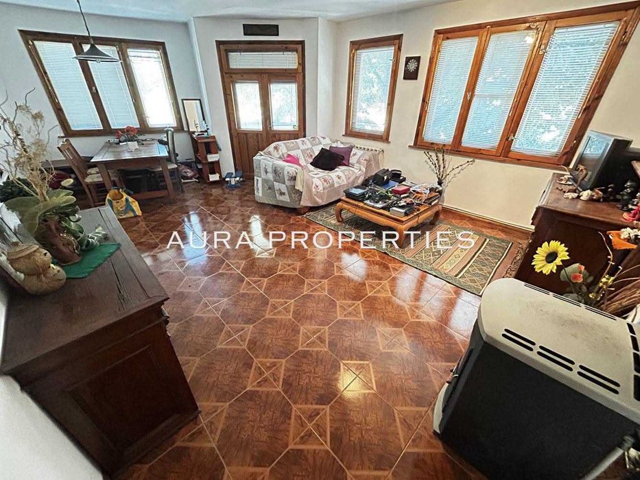 Разград / 3-стаен, Варош