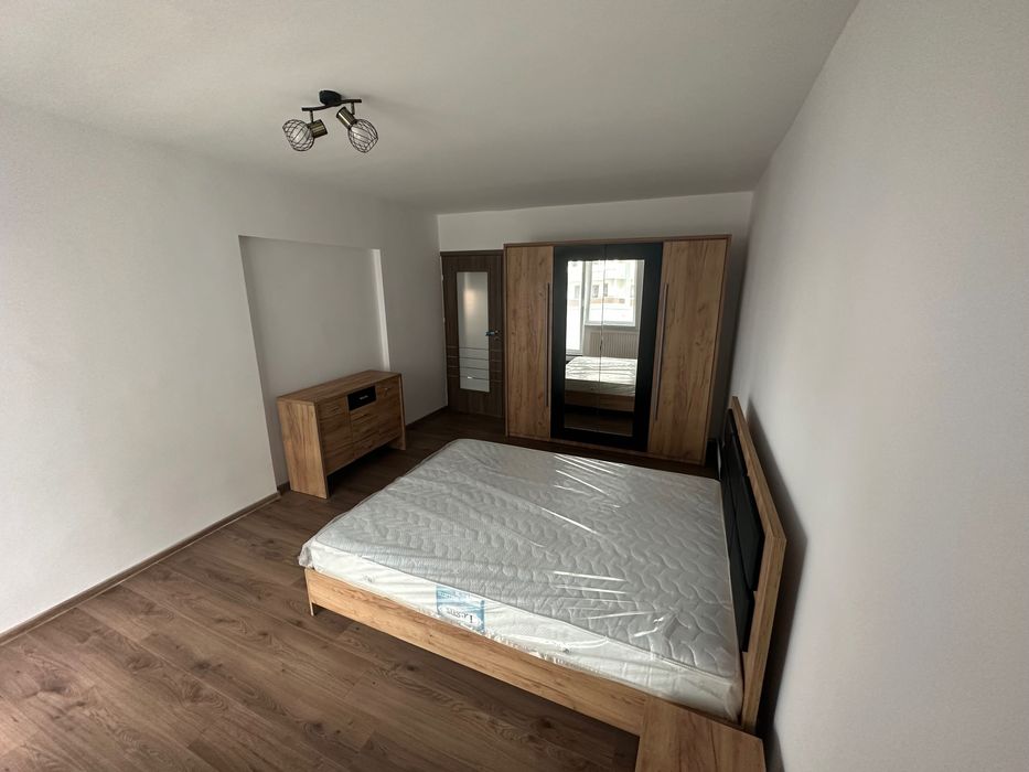 de inchiriat apartament 3 camere