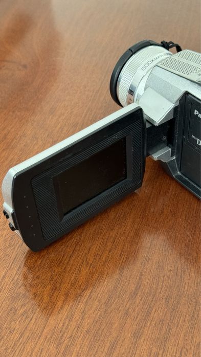 Panasonic camera NV-DS50