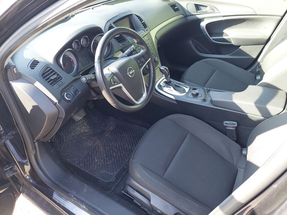Vand Opel Insignia automat 2.0 Cdti