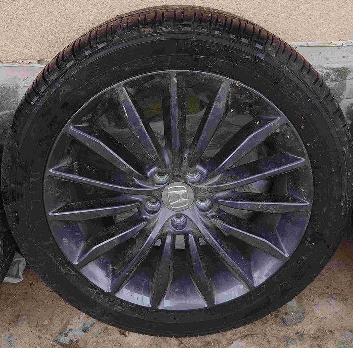 Джанти ENKEI 20" с всесезонни гуми Goodyear