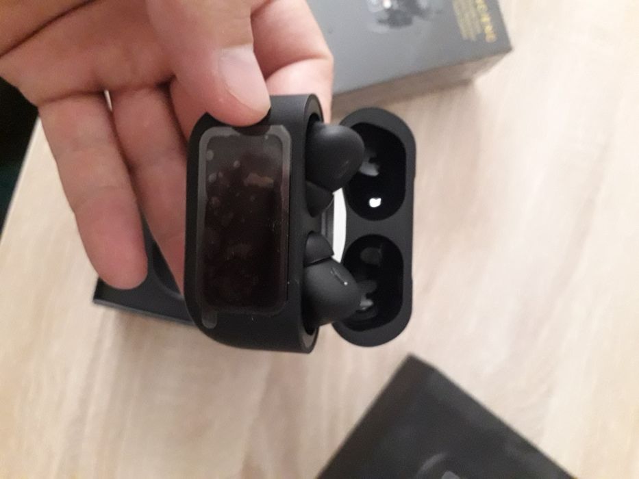 Qora ekranli AirPods pro kafolati bilan seaftili varianti
