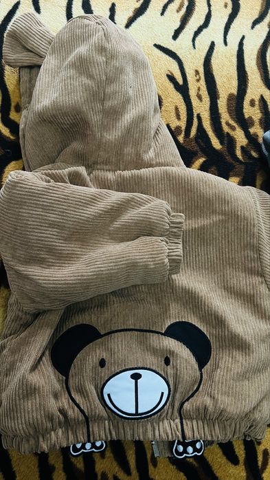 Продам детскую курточку