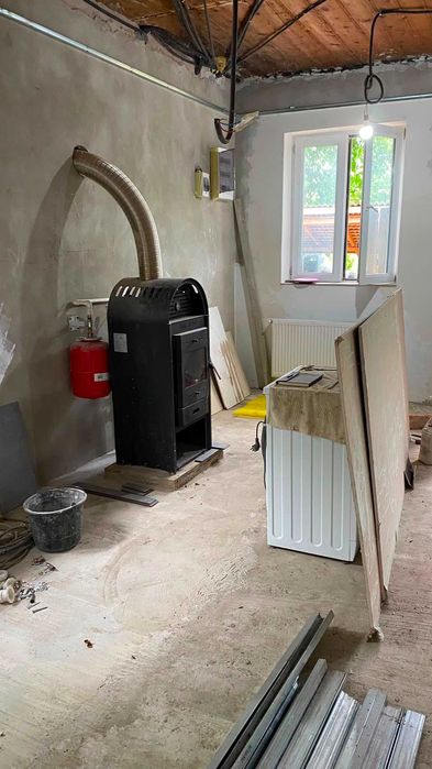 Casa NOUA de vanzare/inchiriere Poduri - 3km de Moinesti